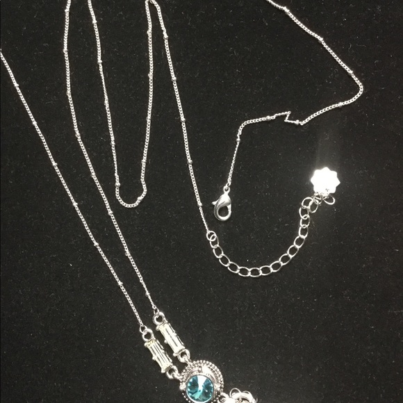 Mini Deco Fringe Necklace - Picture 2 of 2